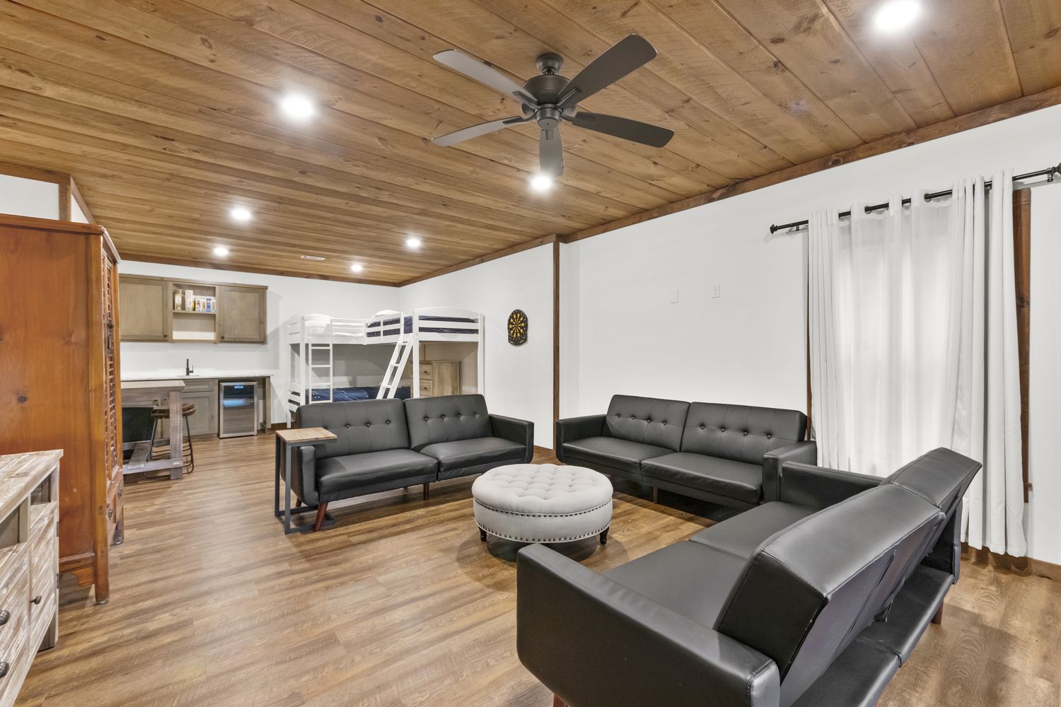 Game room & flex space — easily a fifth sleeping area
